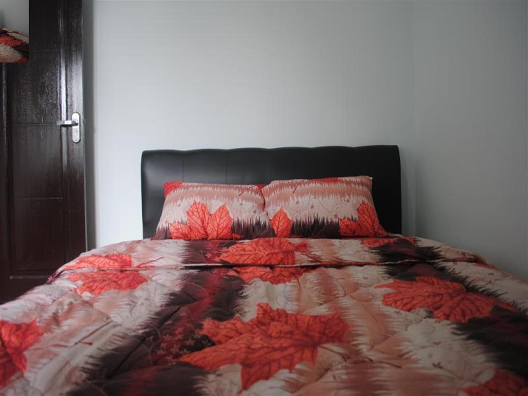 Golden Hawaii Villa Singkawang Exterior photo